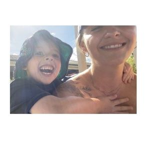 Meet your Posher, Carly